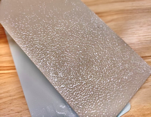 پوشش پودری قهوه ای مقاوم در برابر چین و چروک های شیمیایی برای تزئینات فلزی در فضای باز